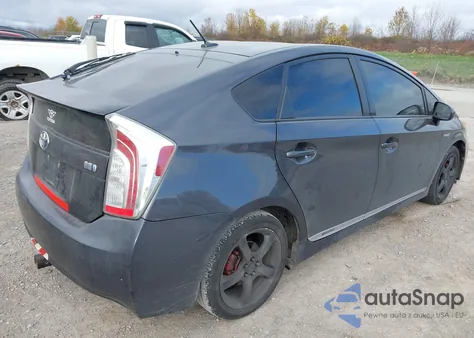 2013 Toyota Prius Three из США, поврежденный, VIN JTDKN3DU6D1674890